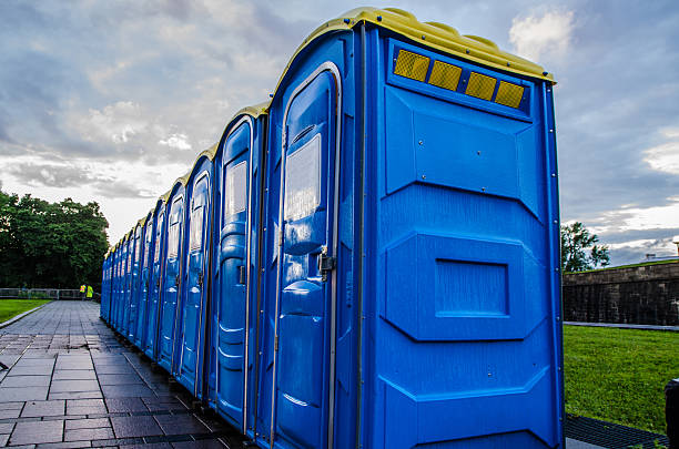 Affordable portable toilet rental in Eagle Lake, FL